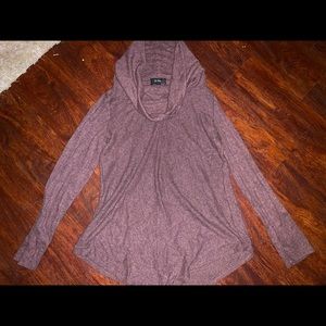 Women’s scoop turtle neck soft sweater